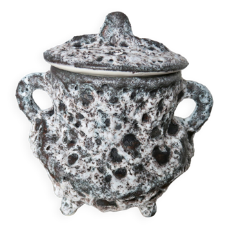 Vase pique fleur tripode fat lava