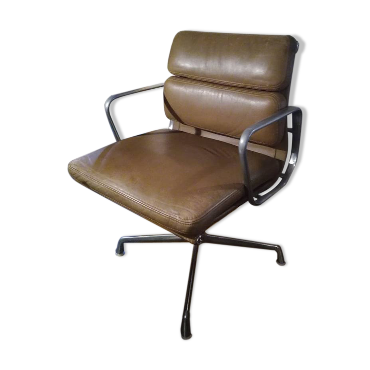 Armchair by Charles and Ray Eames publisher Herman Miller 1969