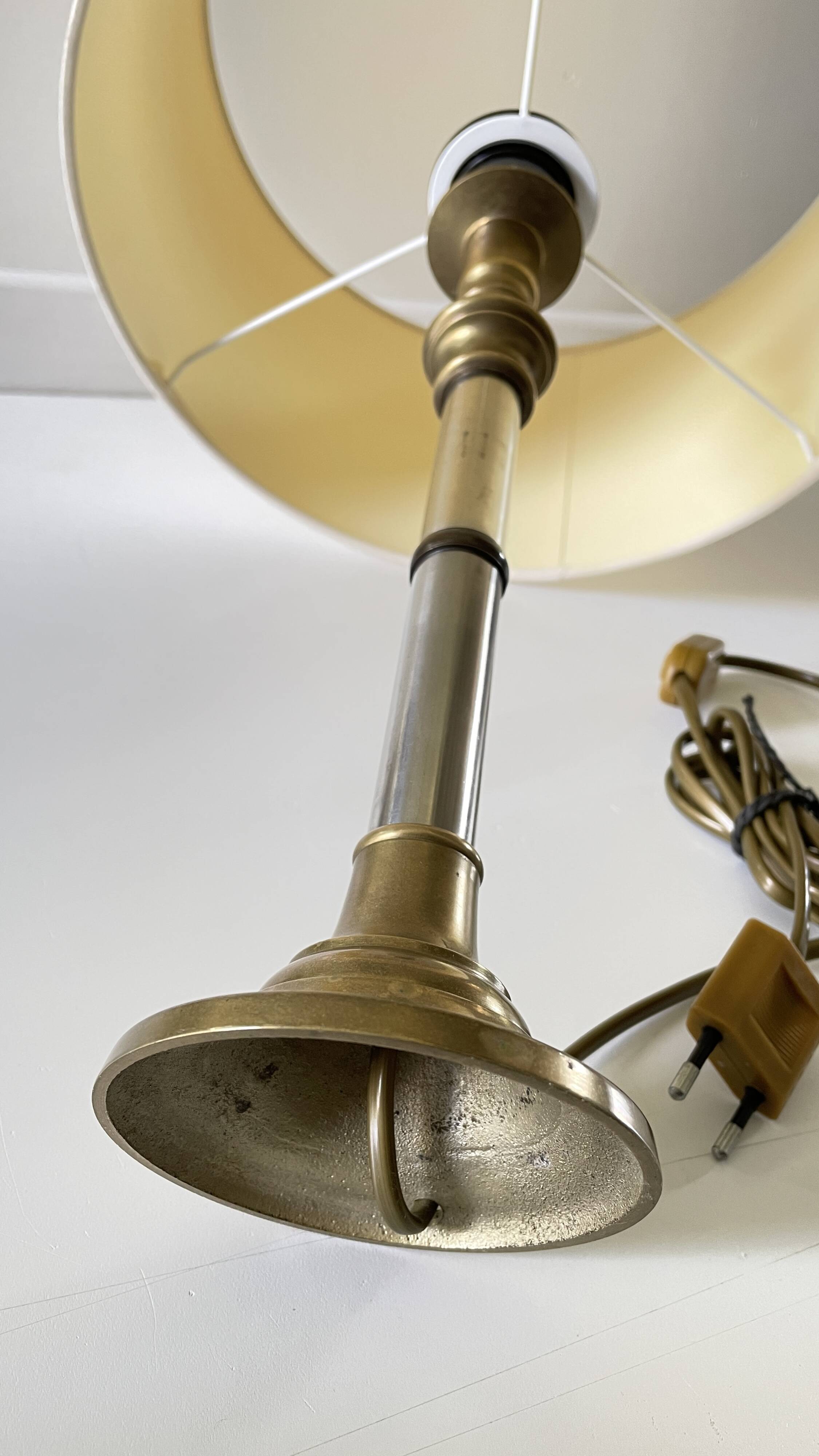 70s lamp with wood effect lampshade