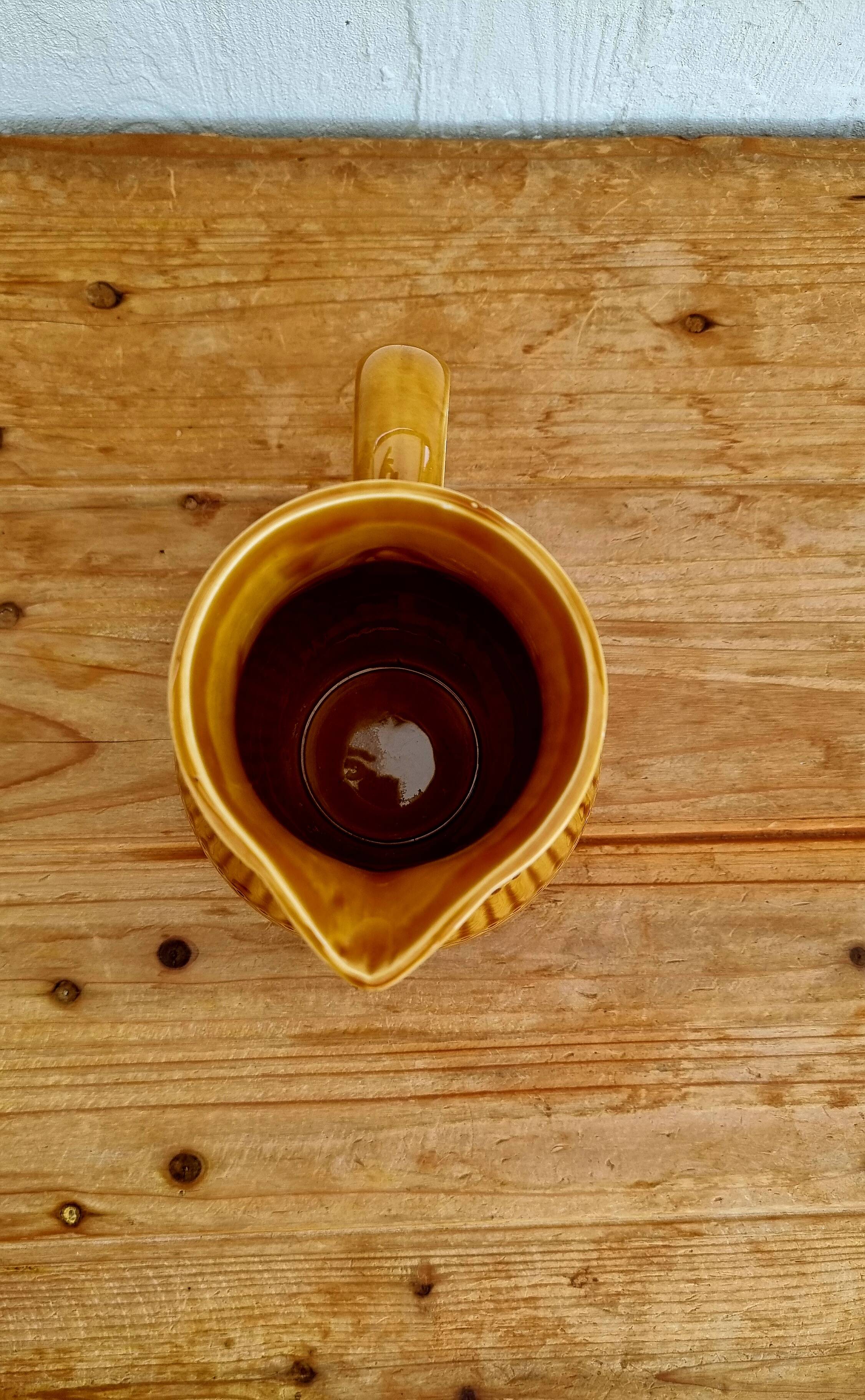 Vintage ceramic pitcher in honey color, model 7314
