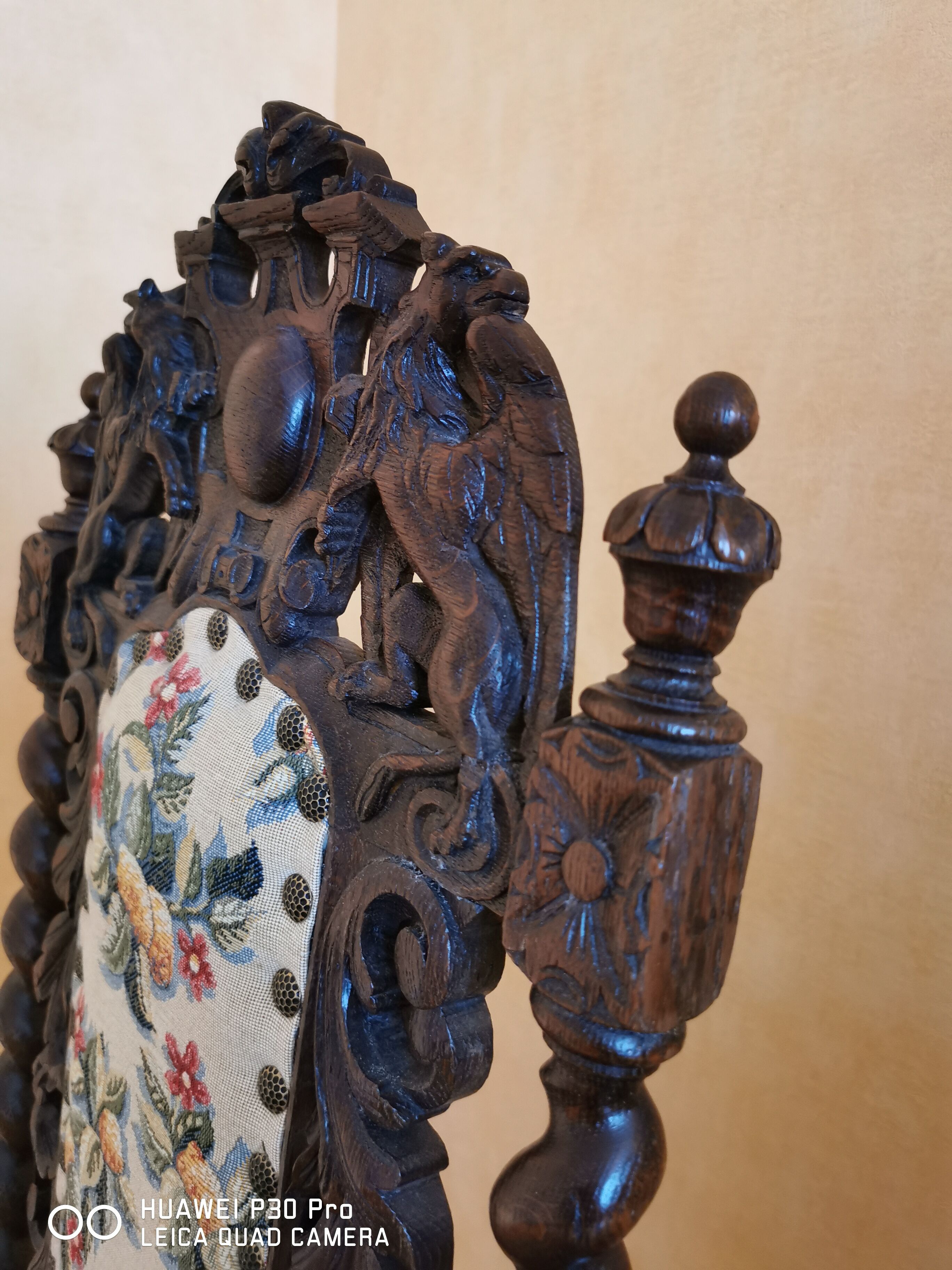 Chaise de nourrice style Louis XIII
