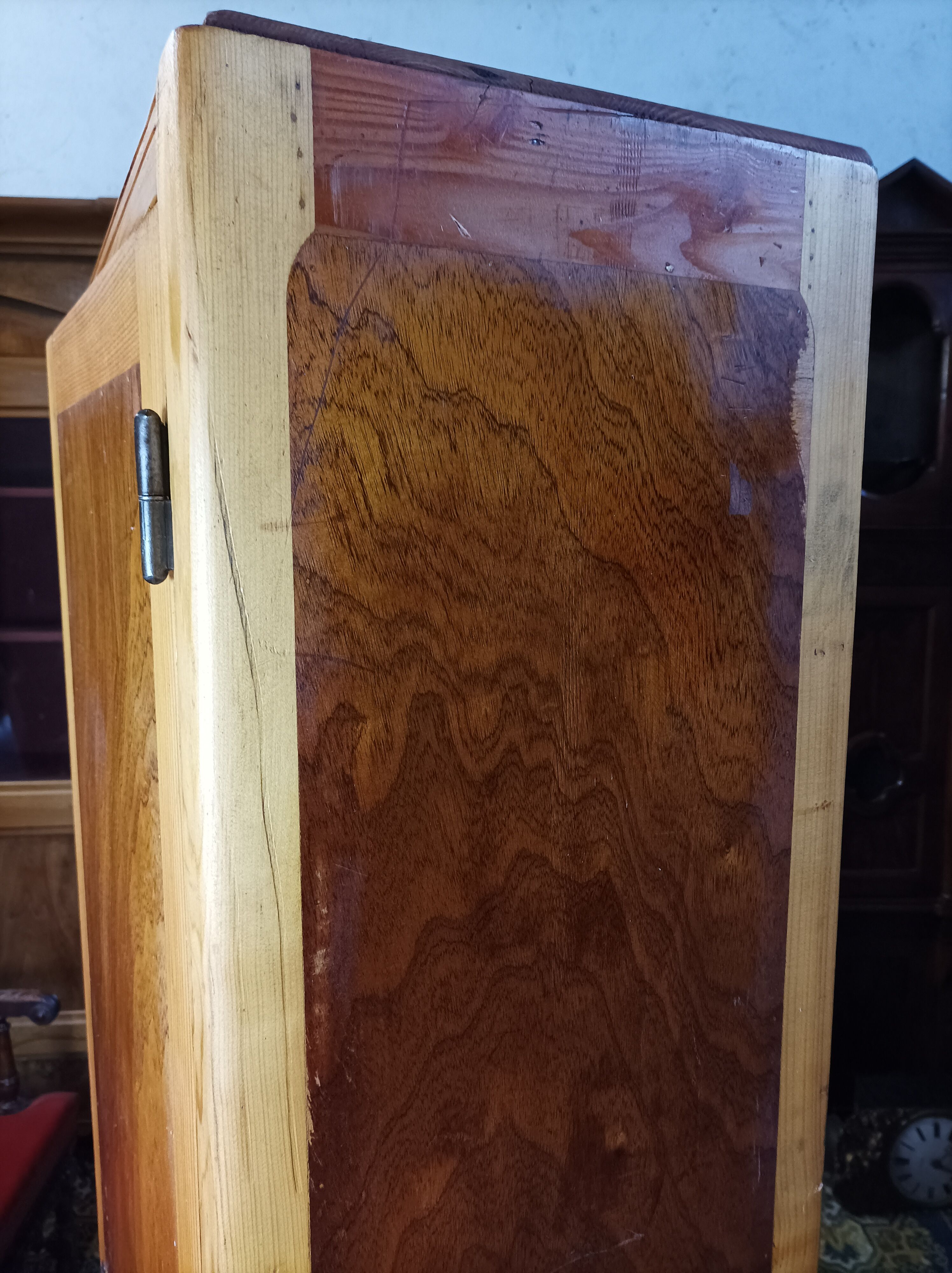 Parisian pine cabinet