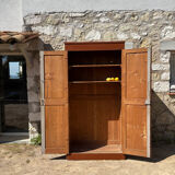 Armoire parisienne