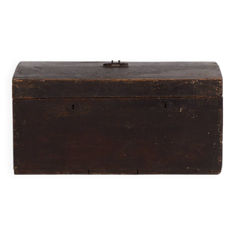 Antique chest with dark patina (c.1920) #10