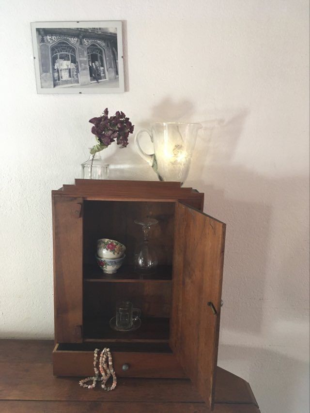 Pharmacy cabinet 50s