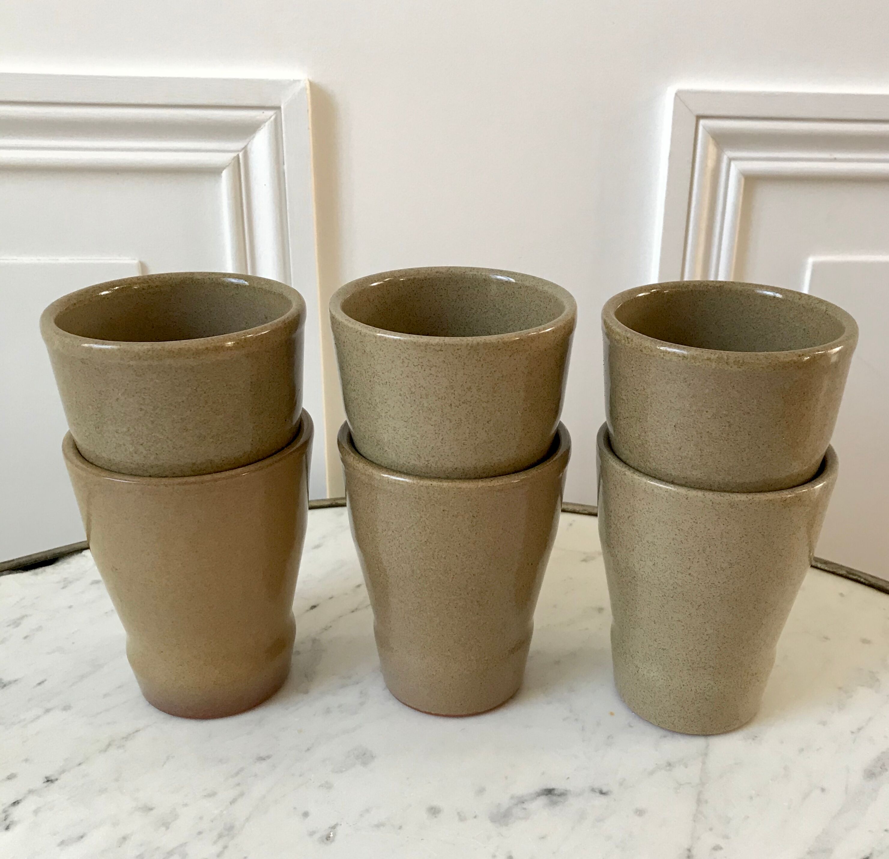Lot of 6 light sandstone glasses