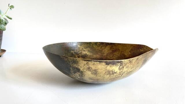 Coupe à fruits forme goutte en laiton vintage