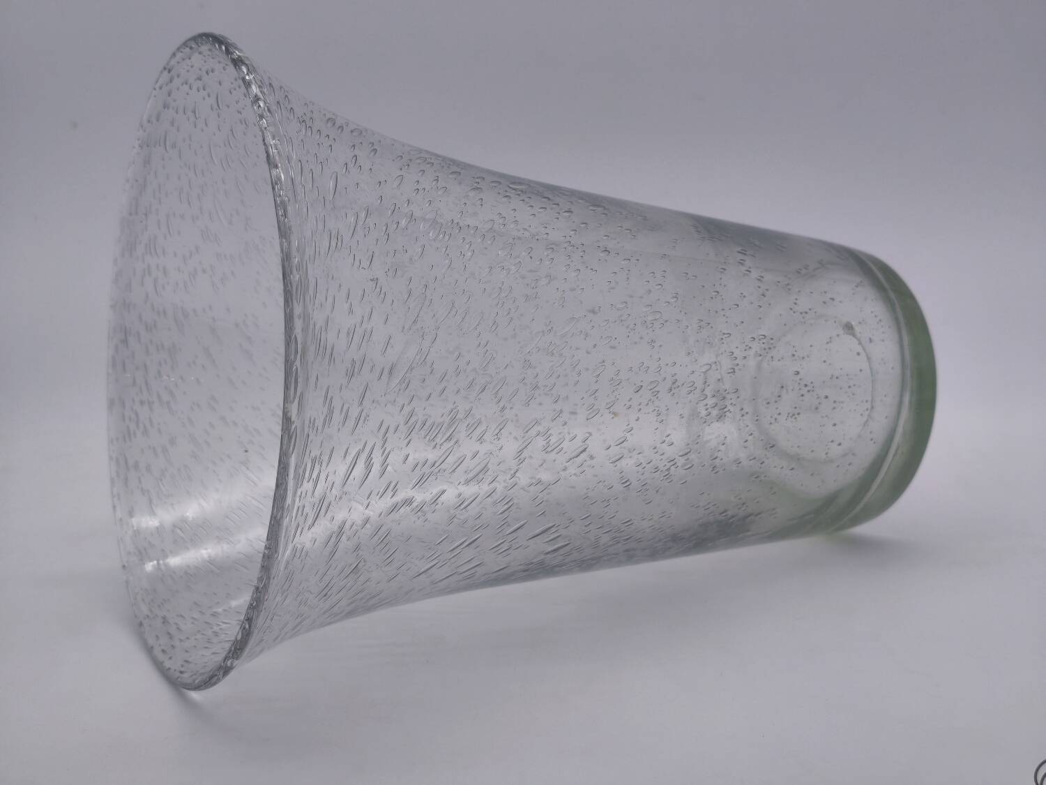 Large BIOT vase in bubble glass – Trumpet shape – 1960s – 29 cm