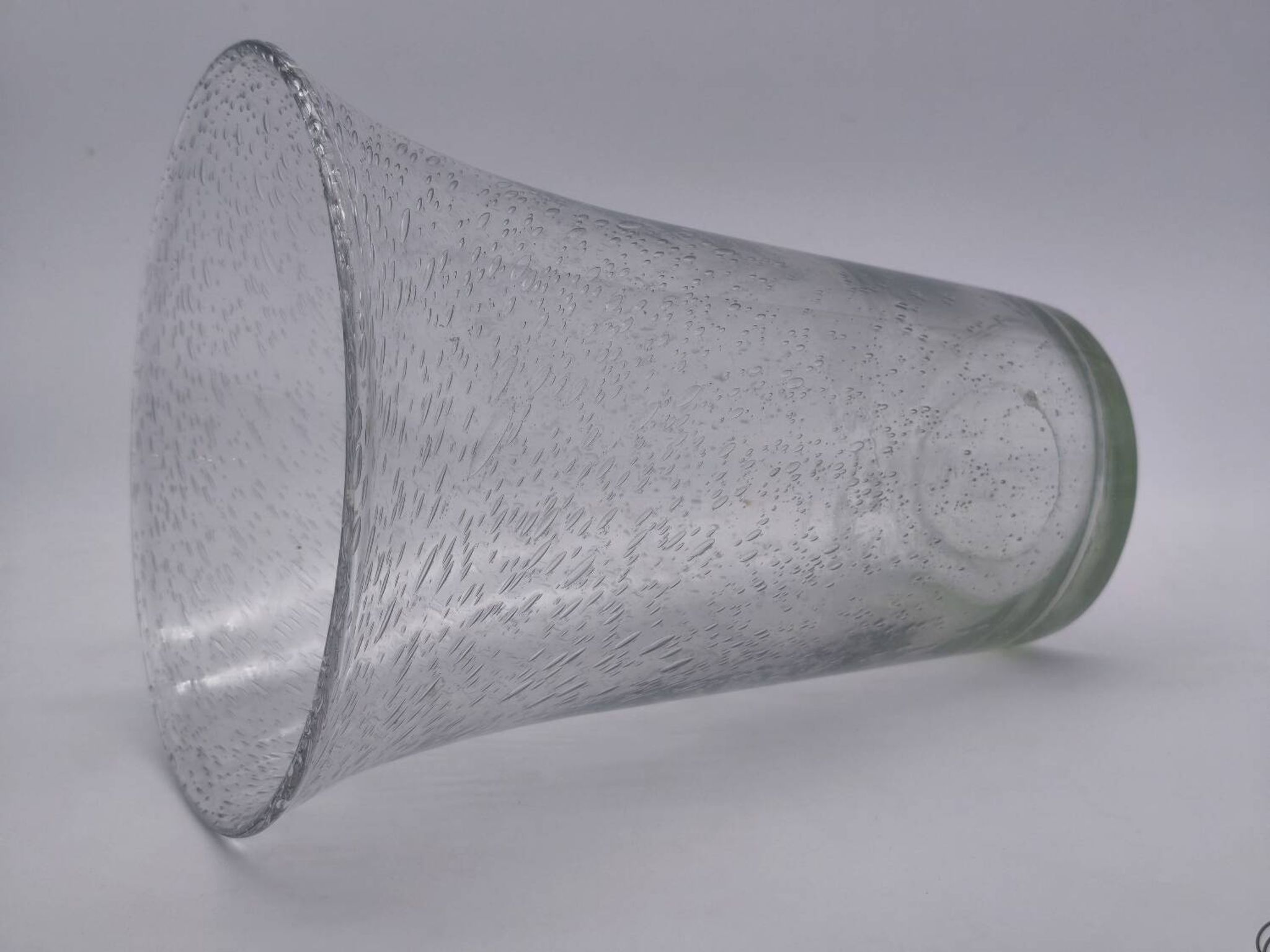 Large BIOT vase in bubble glass – Trumpet shape – 1960s – 29 cm