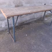 FOLDING BREWER'S TABLE