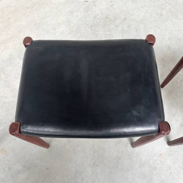 Set of Møller 80A stools, 1960s