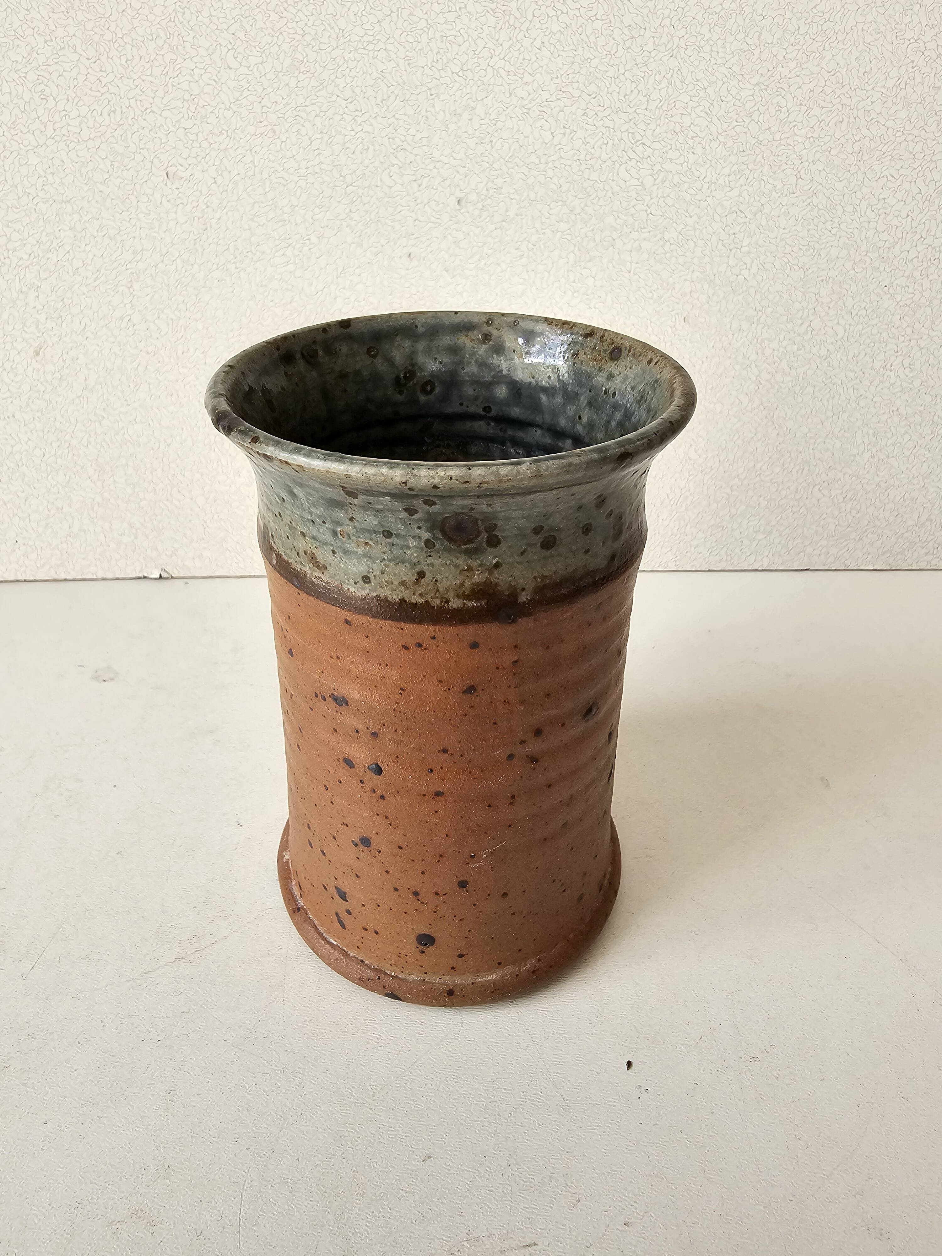 Corsican stoneware ceramic pot signed Oletta