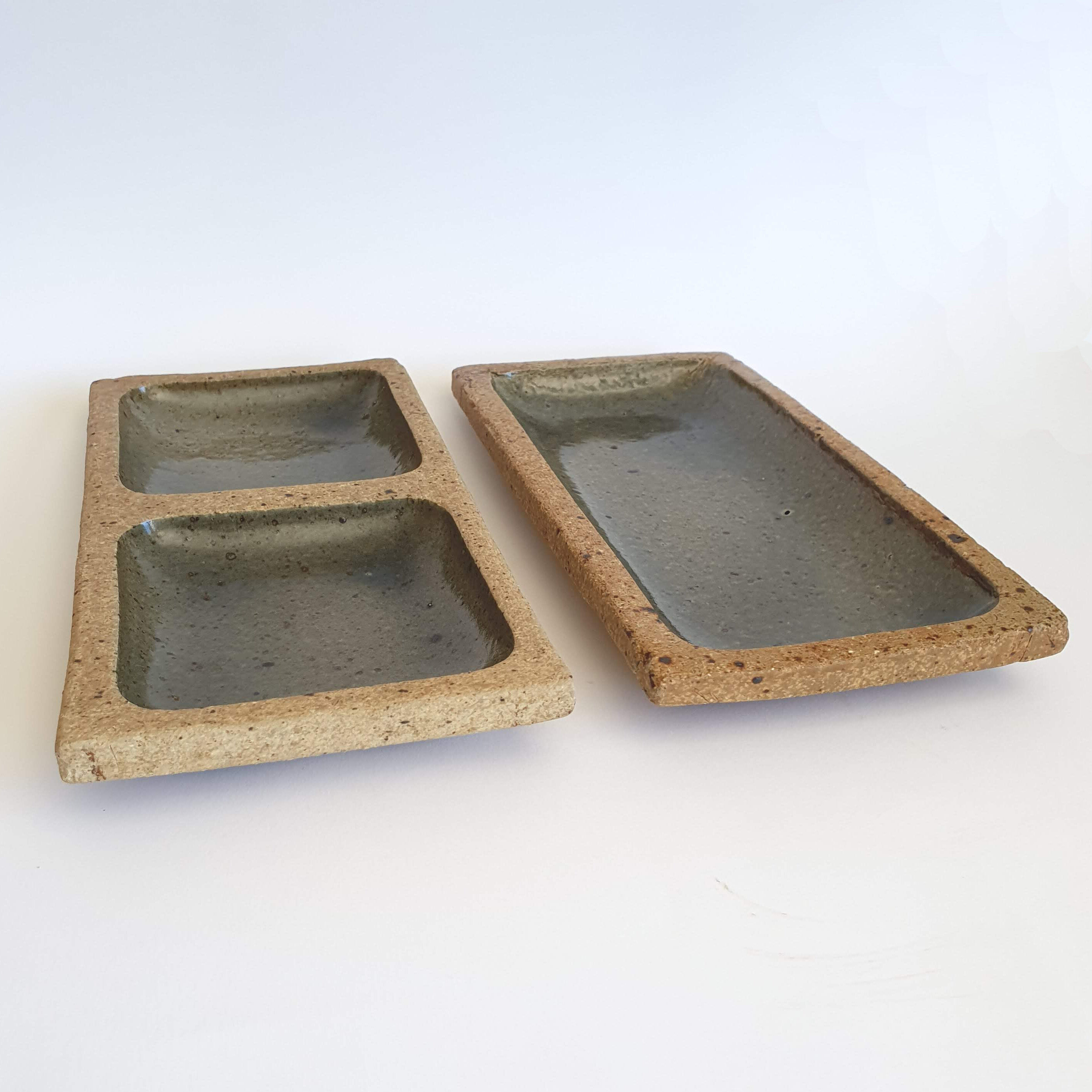 Duo de plats en grès de Pierre Digan à La Borne