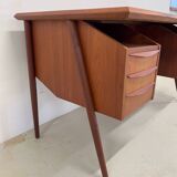 Bureau design danois vintage conçu par Gunnar Nielsen Tibergaard.