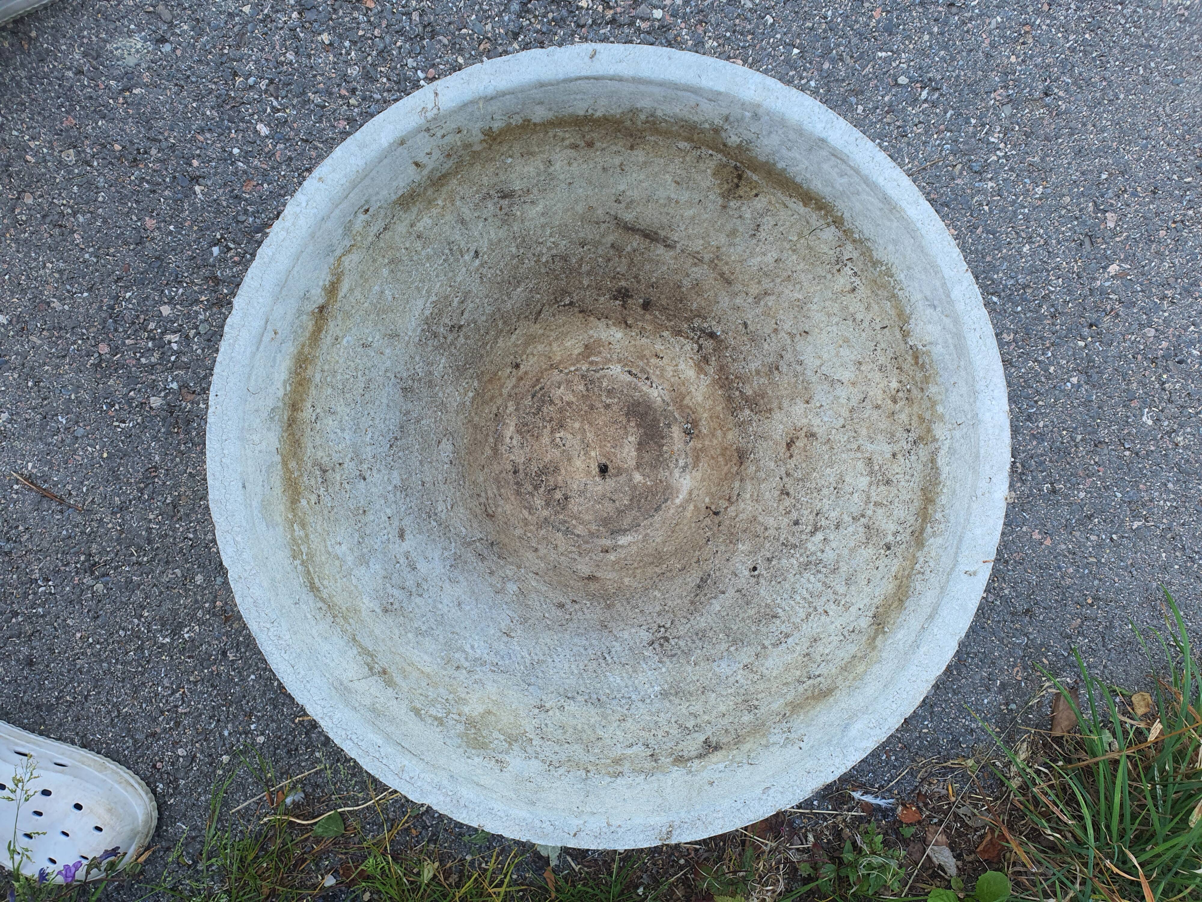 Willy Guhl Eternit planter