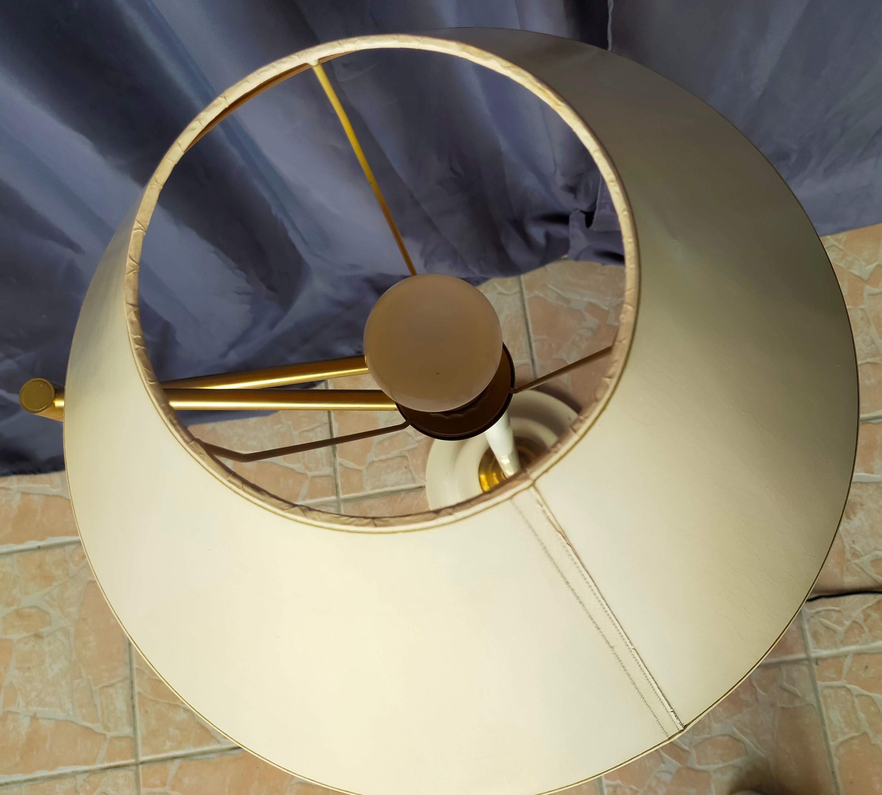 Articulated floor lamp 1950 design in metal and brass