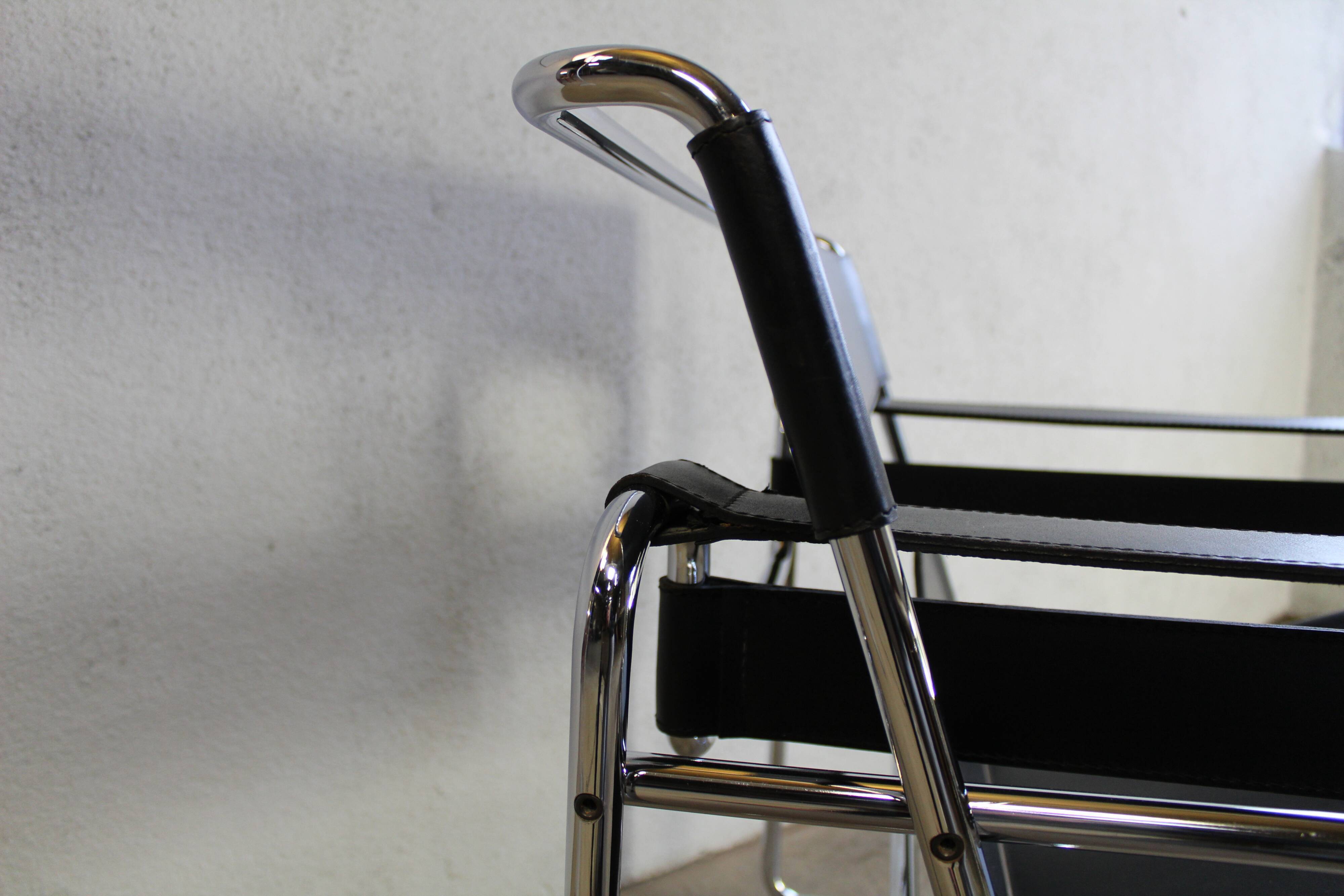 Armchairs B3 Wassily by Marcel Breuer edition Gavina