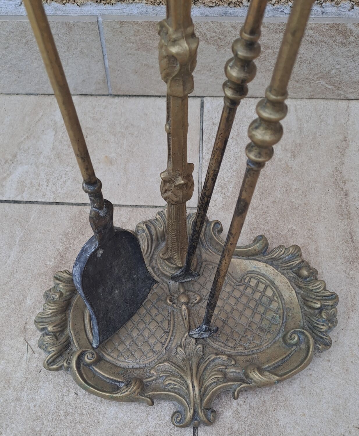 Bronze fireplace tool set