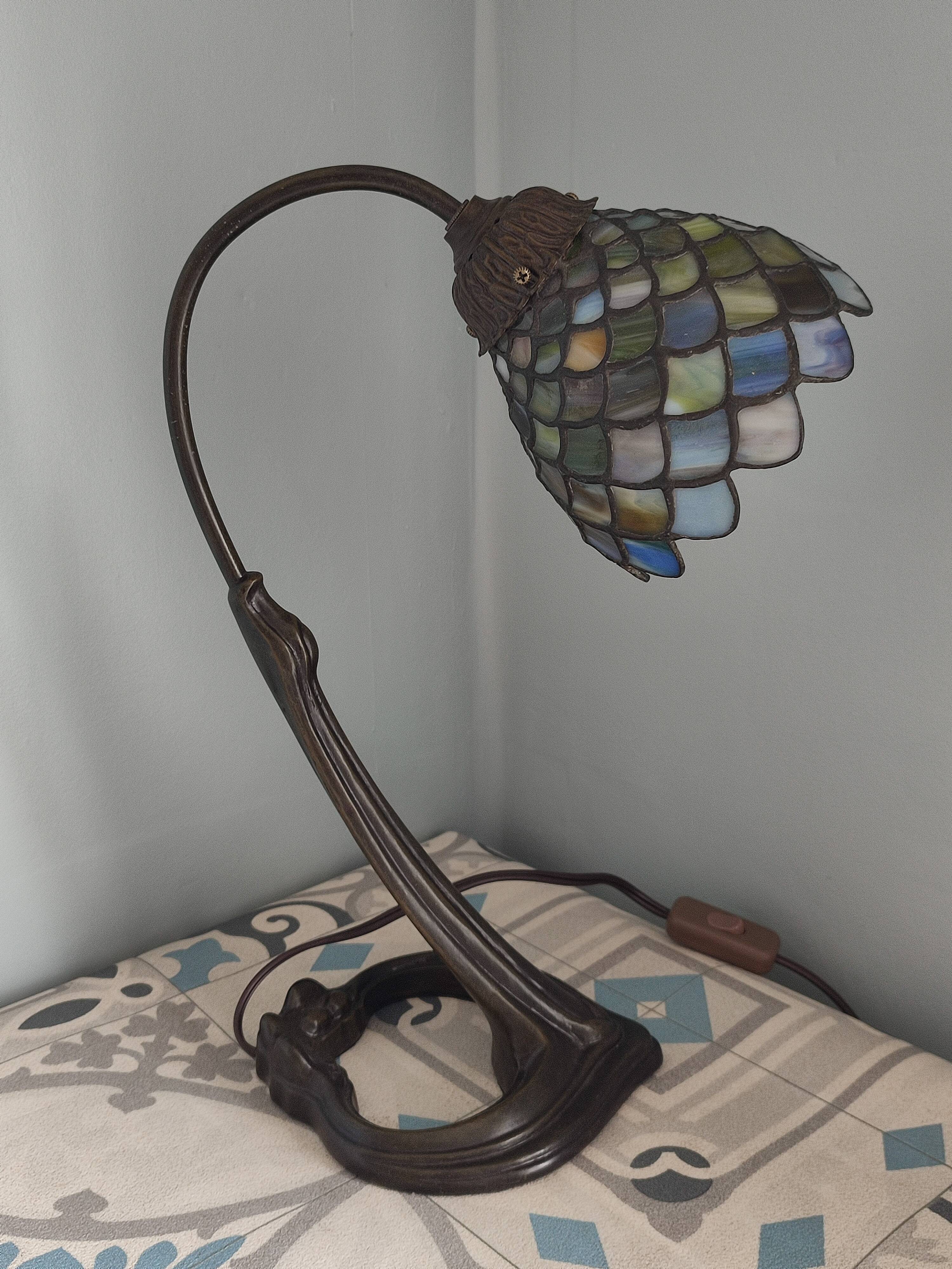 Tiffany table lamp art deco style