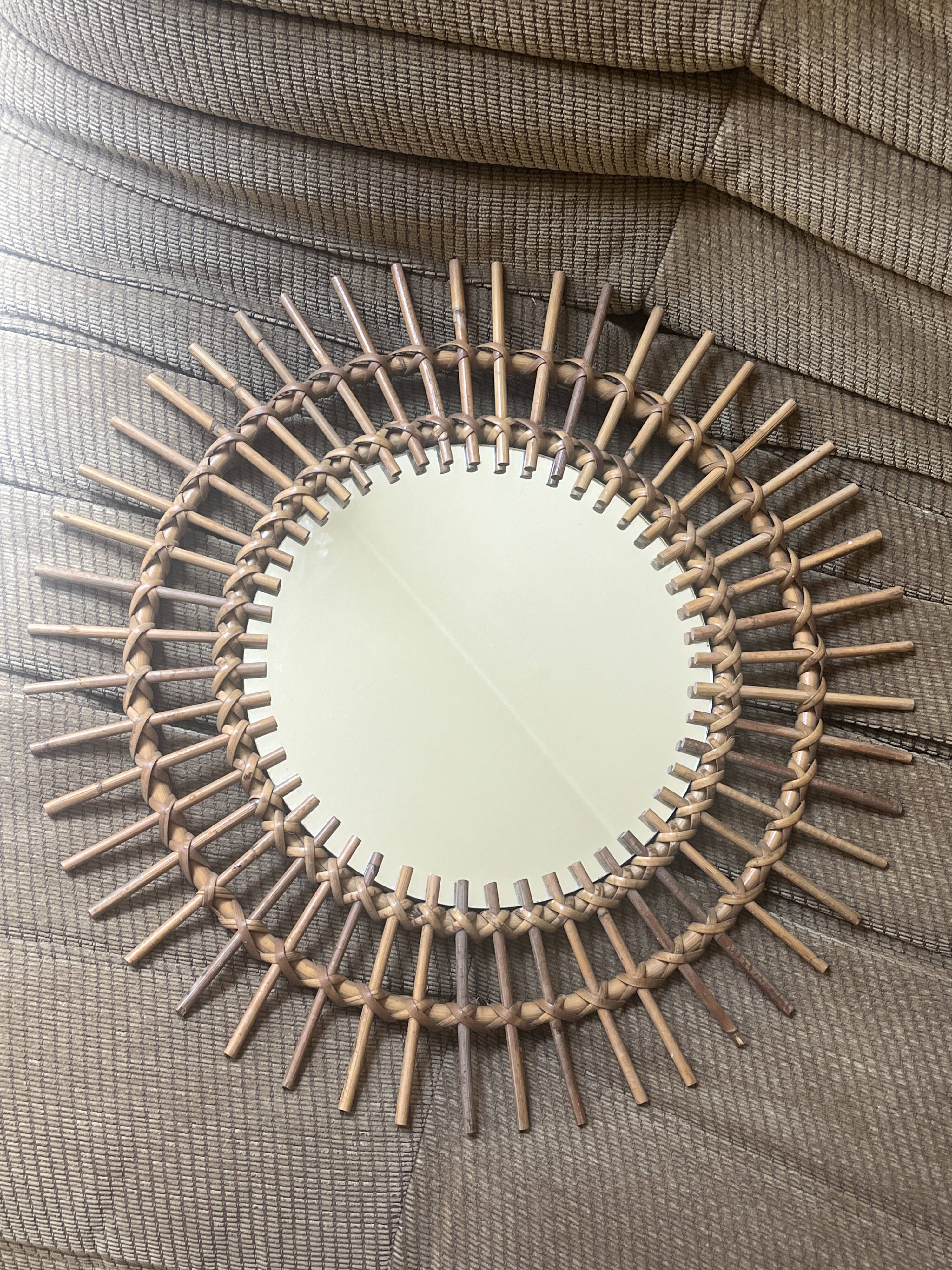 Round sun-shaped rattan wall mirror, vintage 1970