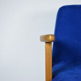 Original 60s icon, armchair 366 designer J. Chierowski, blue