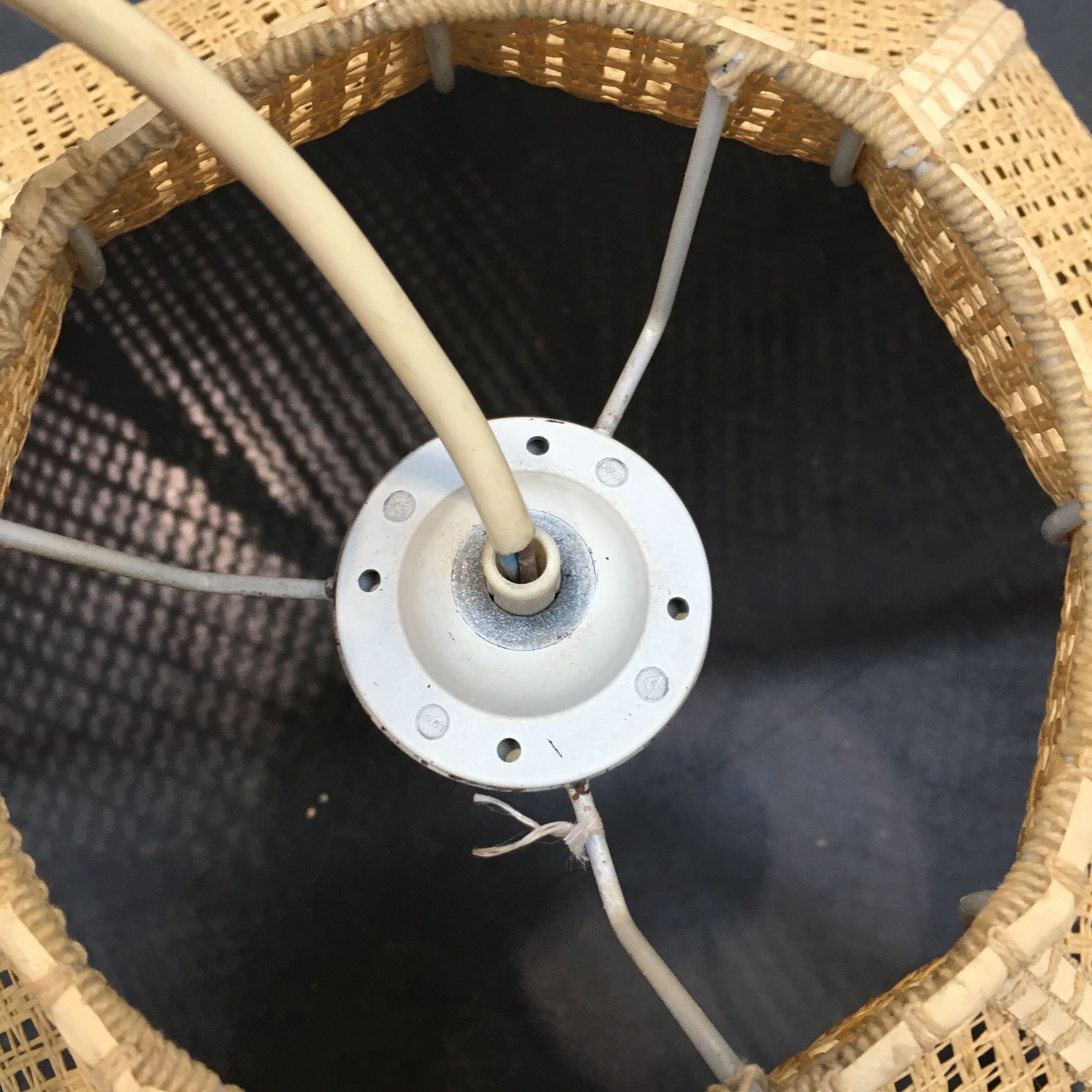 Vintage suspension in natural fibers