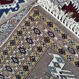 Handmade Persian rug 160cm x 90cm