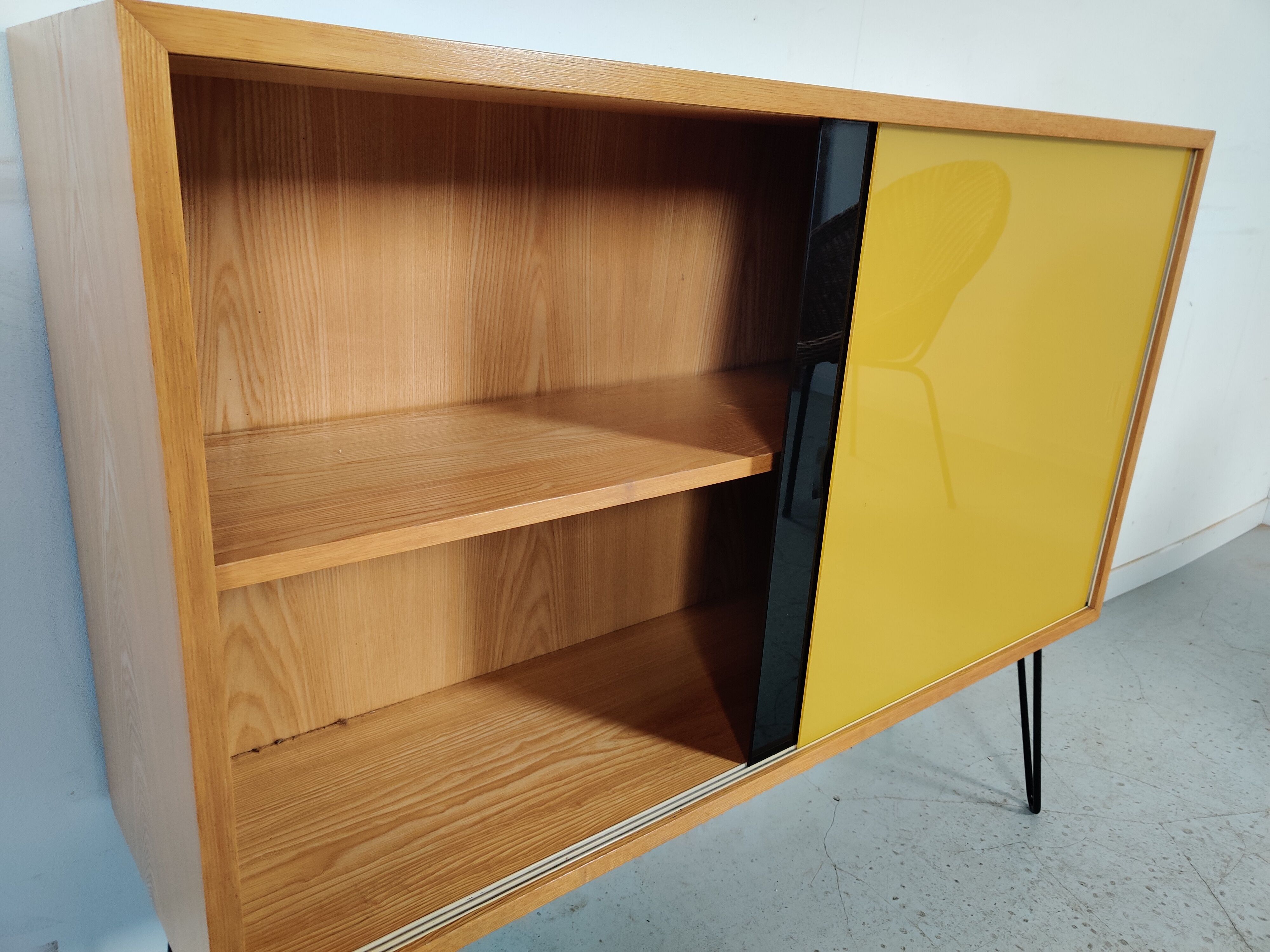 Vintage enfilade Scandinavian showcase, 60s