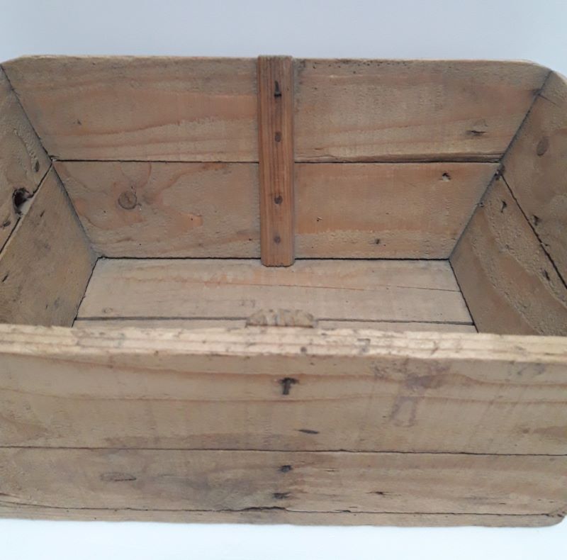 Wooden box trapezoidal
