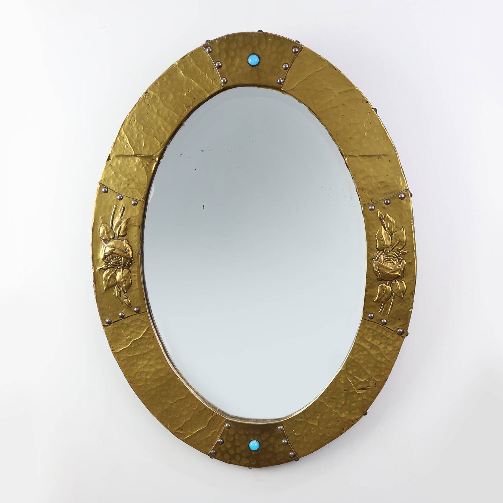 Miroir ovale en cuivre Arts & Crafts, France vers 1905