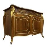 Commode a portes Venitienne galbée style louis XV en acajou et bois dorés