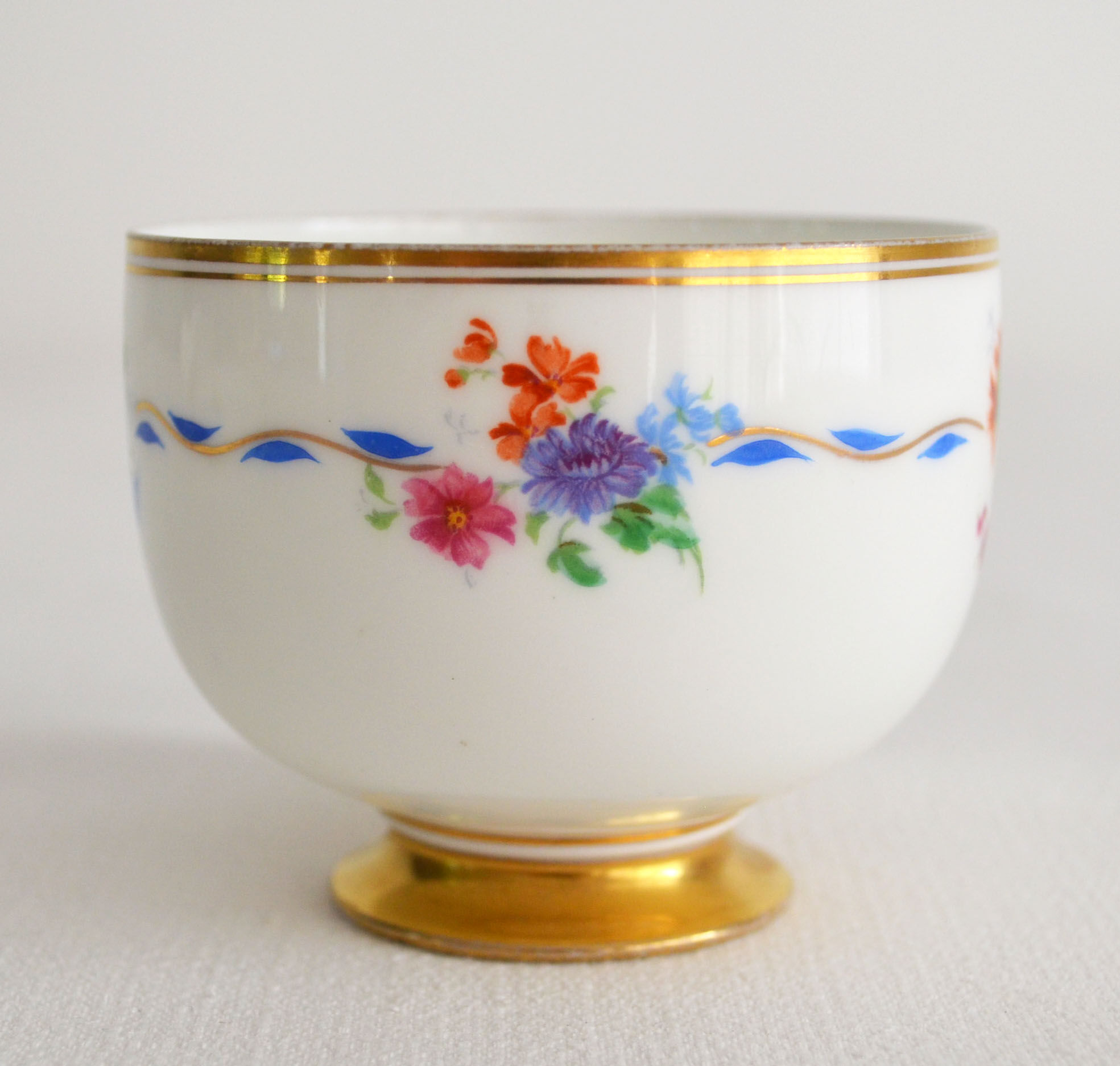 English fine porcelain tea cup
