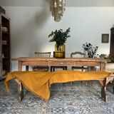 Farm table