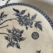Ironstone cake dish "Marguerite" Large deposit