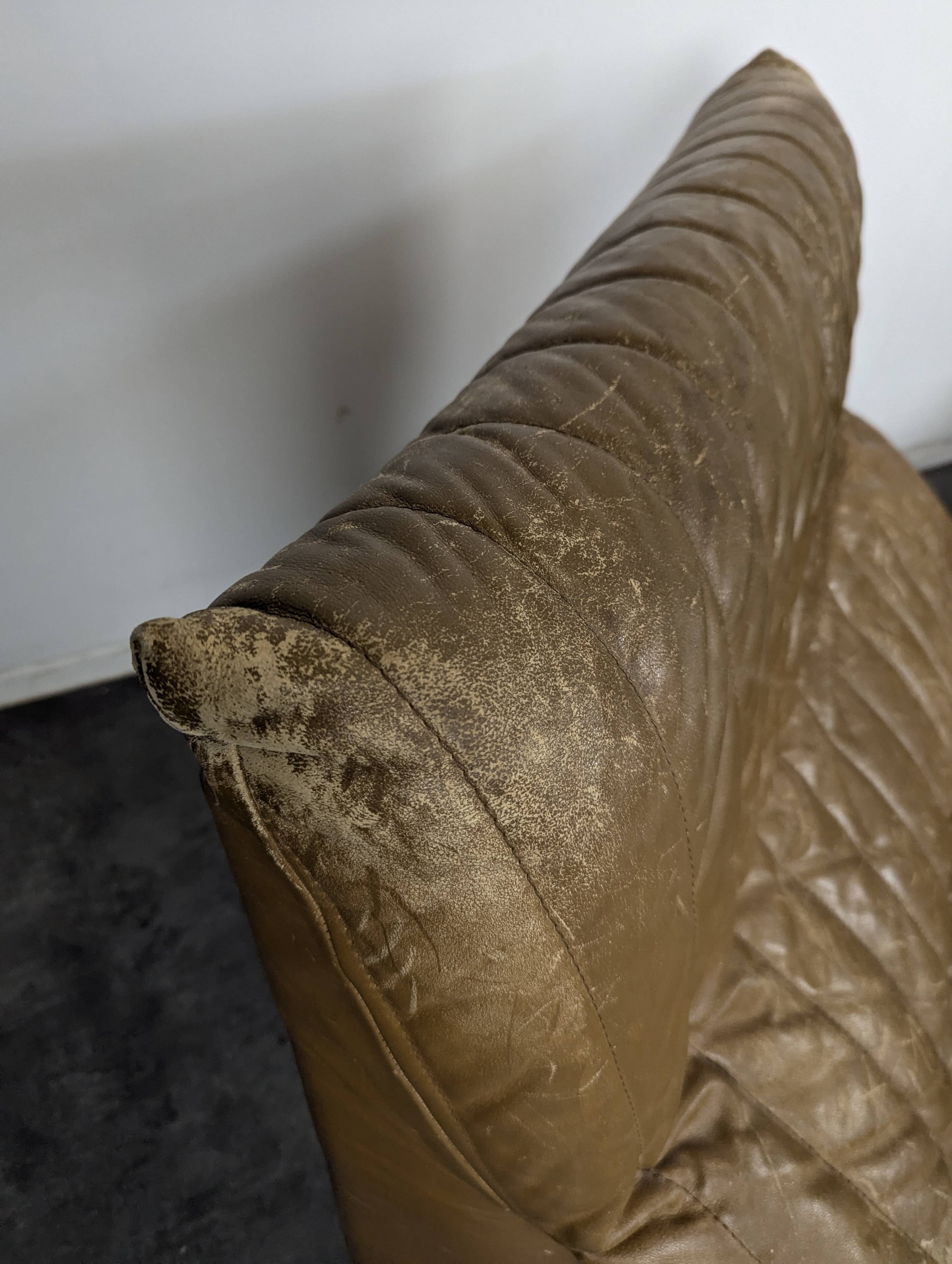 Paire de fauteuils Roche Bobois des années 70