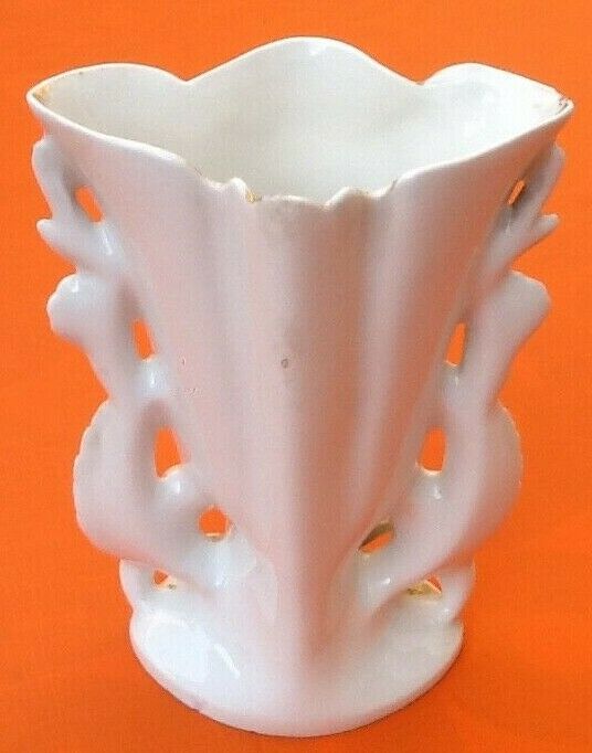 19th Porcelain of Paris Bridal Vase