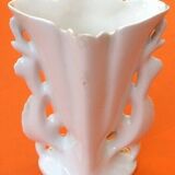 19th Porcelain of Paris Bridal Vase