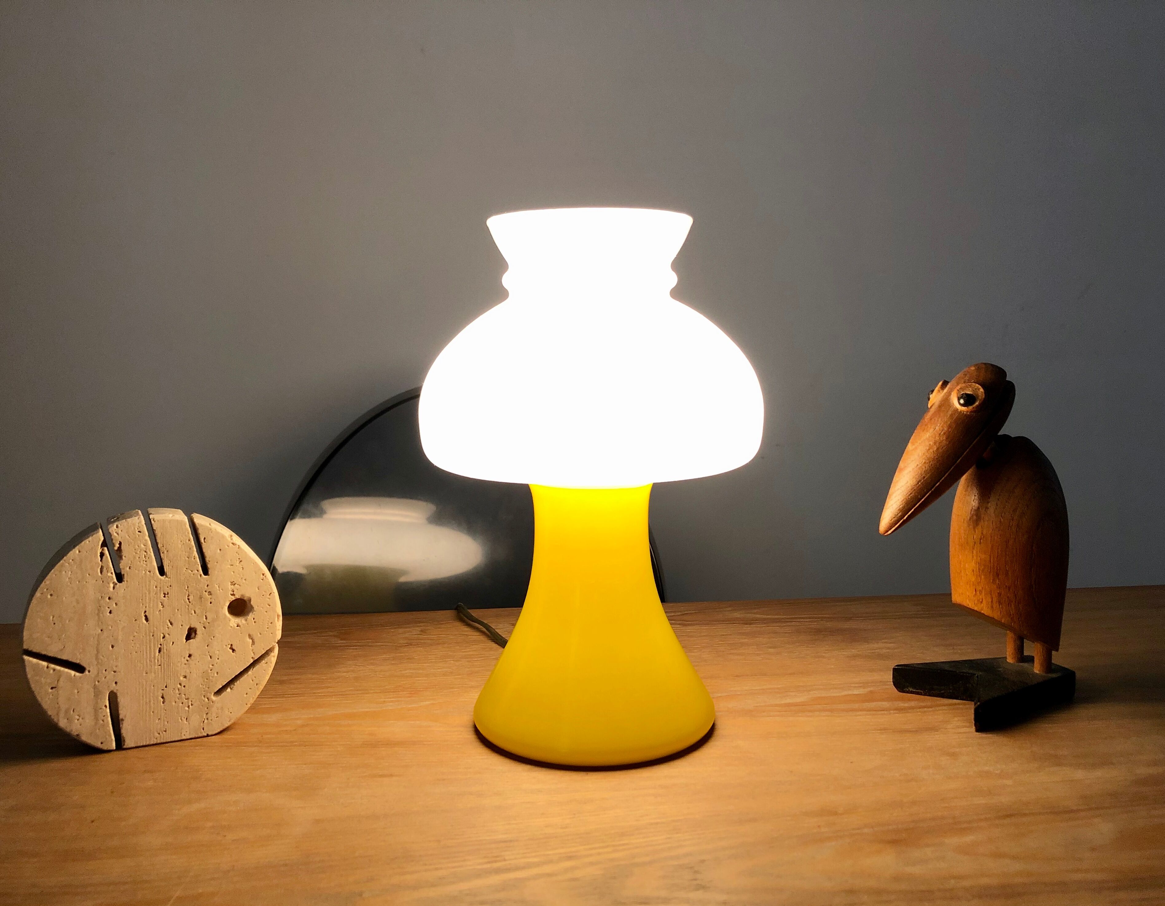 Bedside lamp glass opalin vintage 70