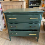 Chest of drawers