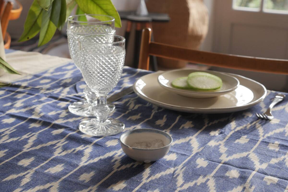 Ikat Bleu Nappe Ou Couverture