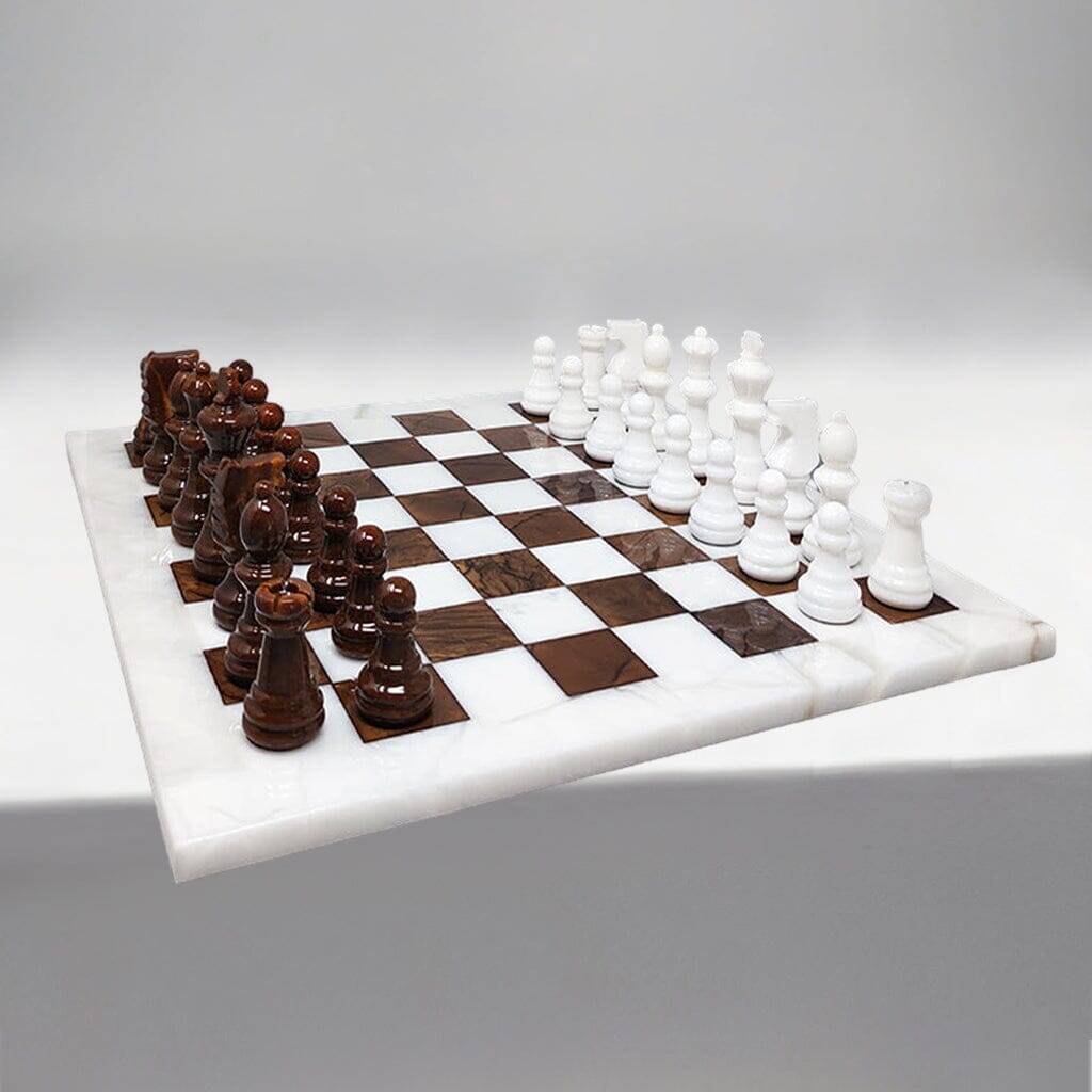 1970s Gorgeous Brown and White Chess Set in Volterra Alabaster Handmade. Ma