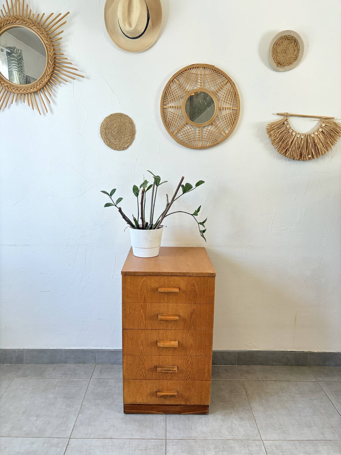 Vintage chest of drawers