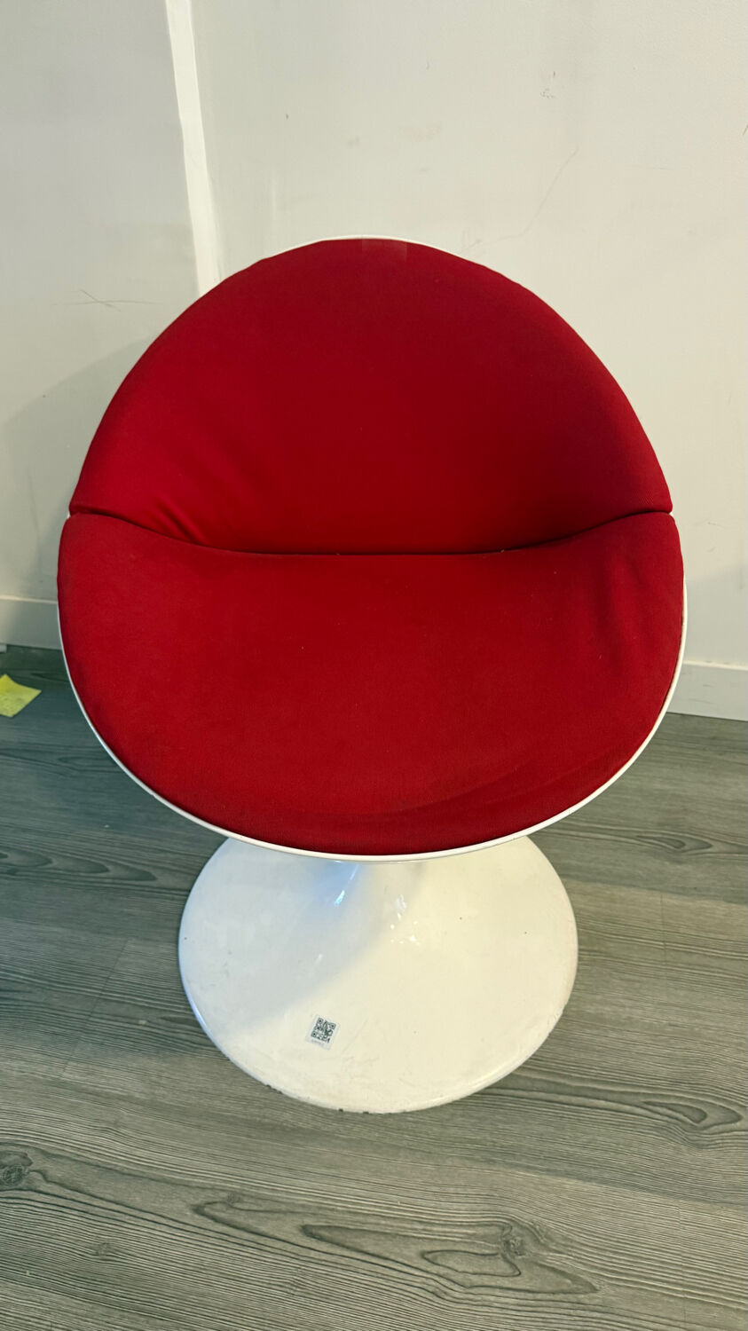 Set of Luna club chairs by Paolo Chiantini - white