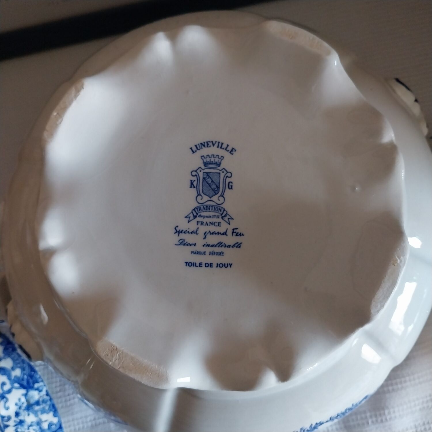 Old soup tureen Lunéville K&G toile de Jouy