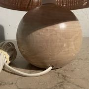 Lampe boule en bois