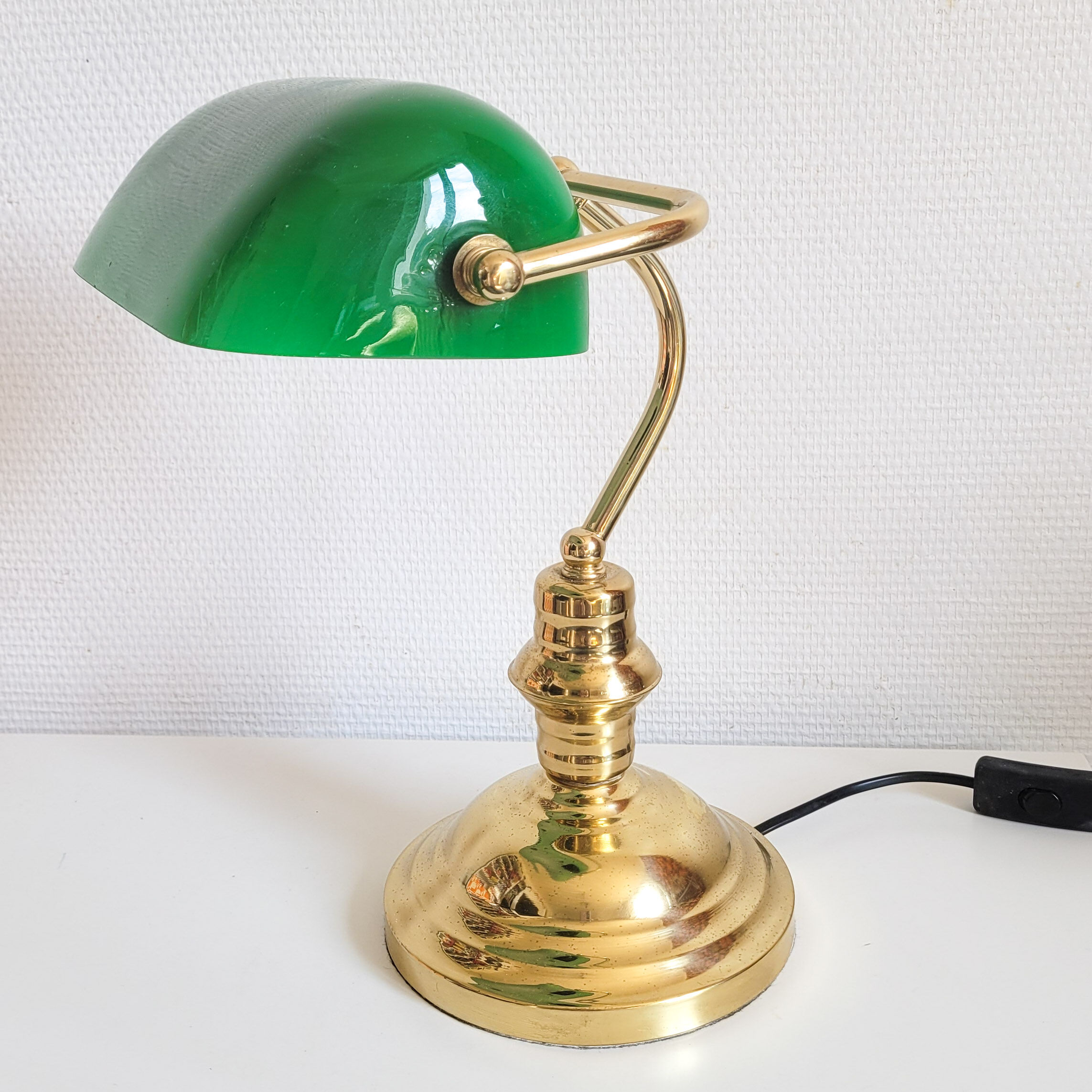 Banker's lamp