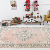 Faded red classic carpet 302x183