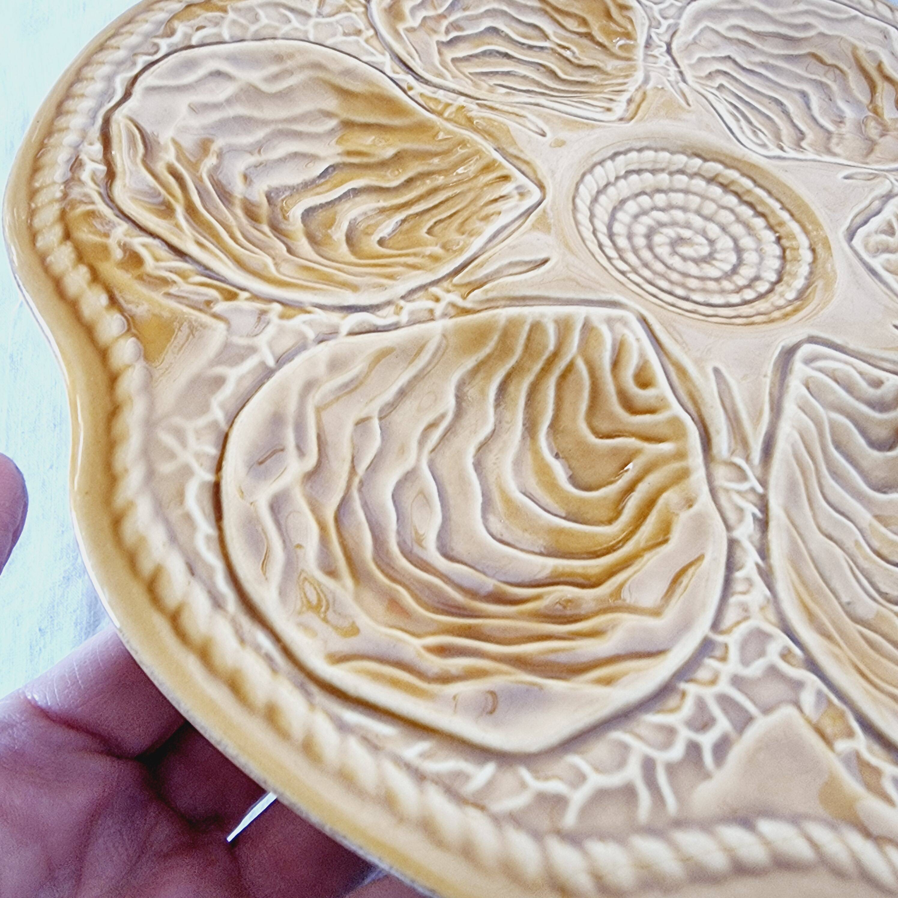 Vintage Oyster Dish, Boch, Art Nouveau 1920 Vintage Oyster Dish, Boch, Art Nouveau, Color Sa