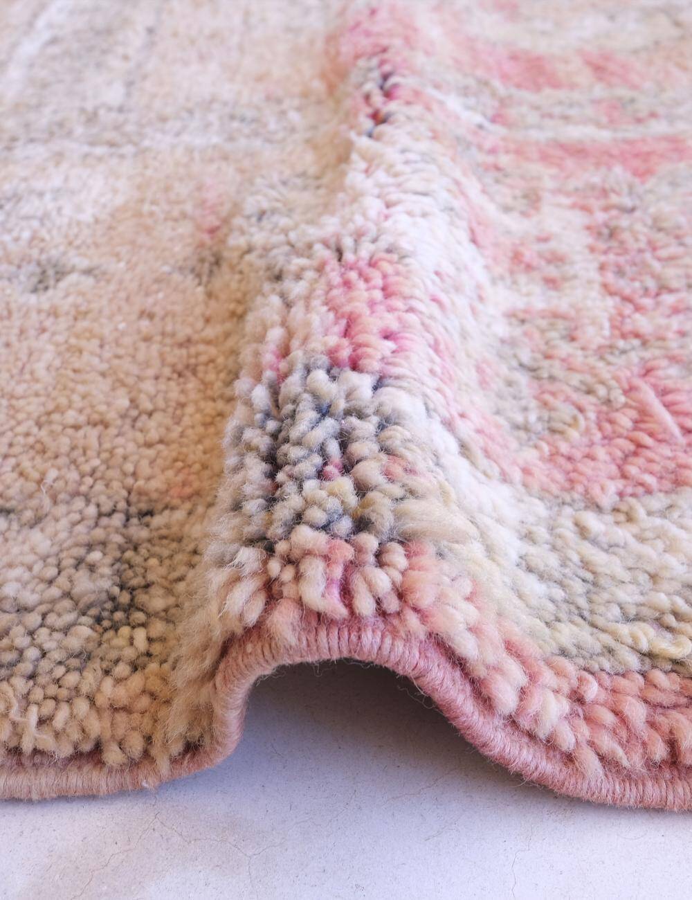 Vintage Berber Rug - 413 x 225 cm