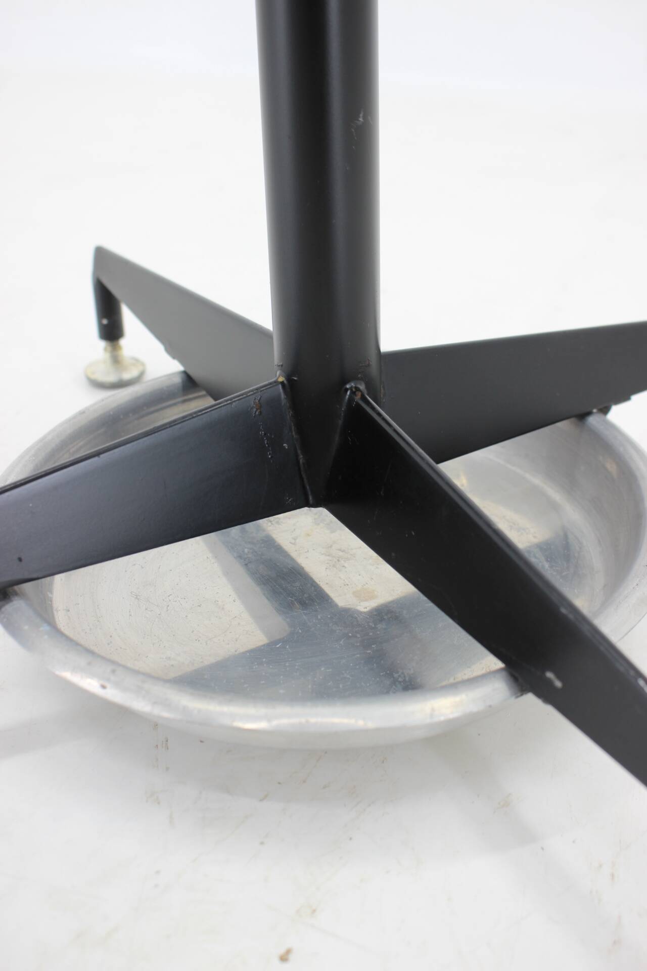 1970s iron coat rack, italy